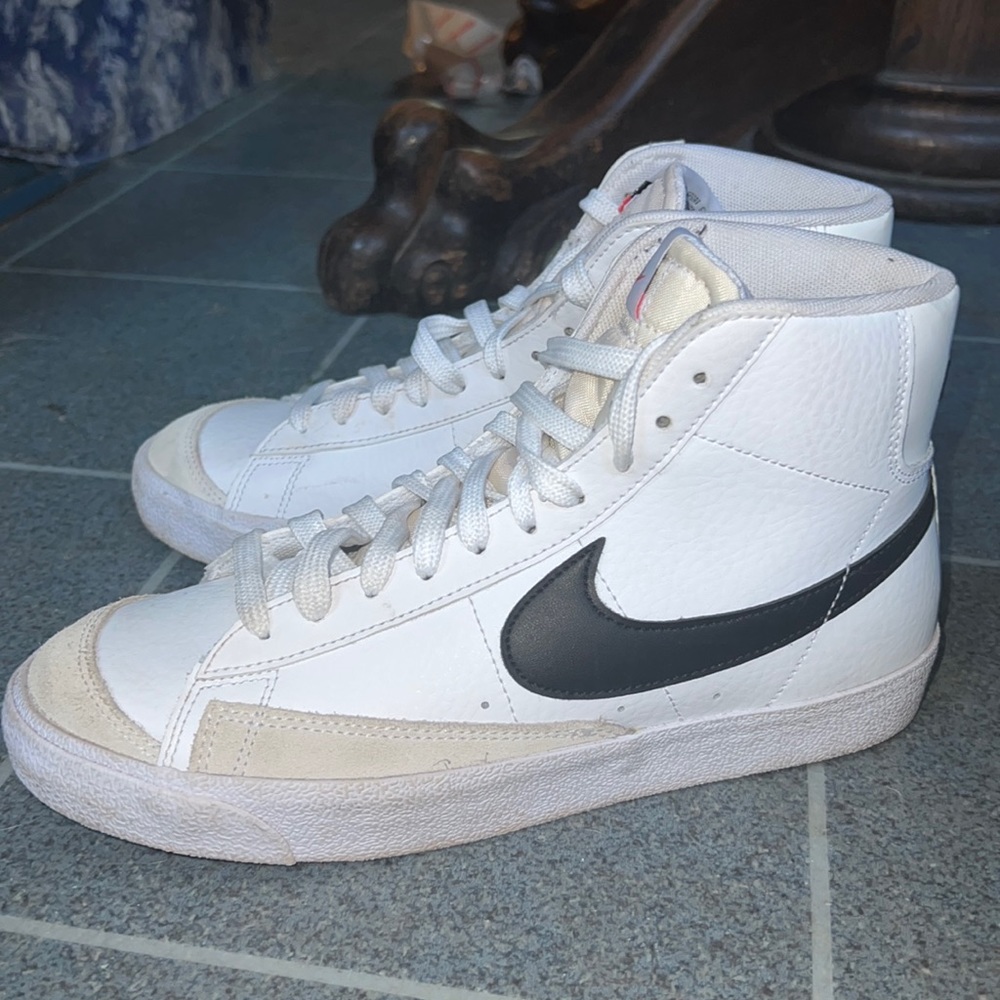 Nike blazers 8.5